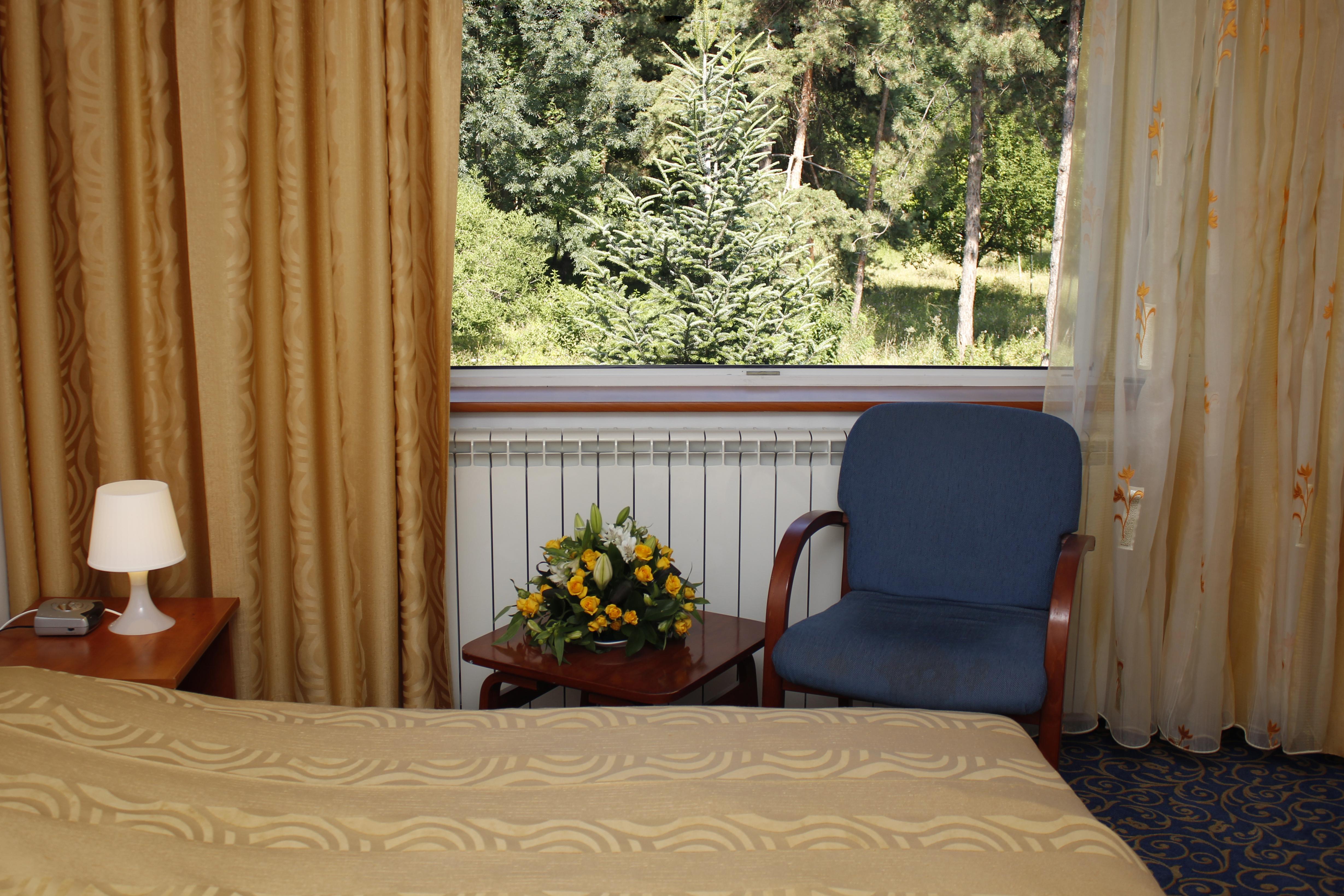 Hotel Herastrau Бухарест Экстерьер фото