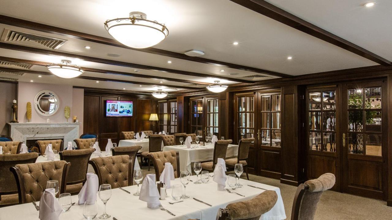 Hotel Herastrau Бухарест Экстерьер фото